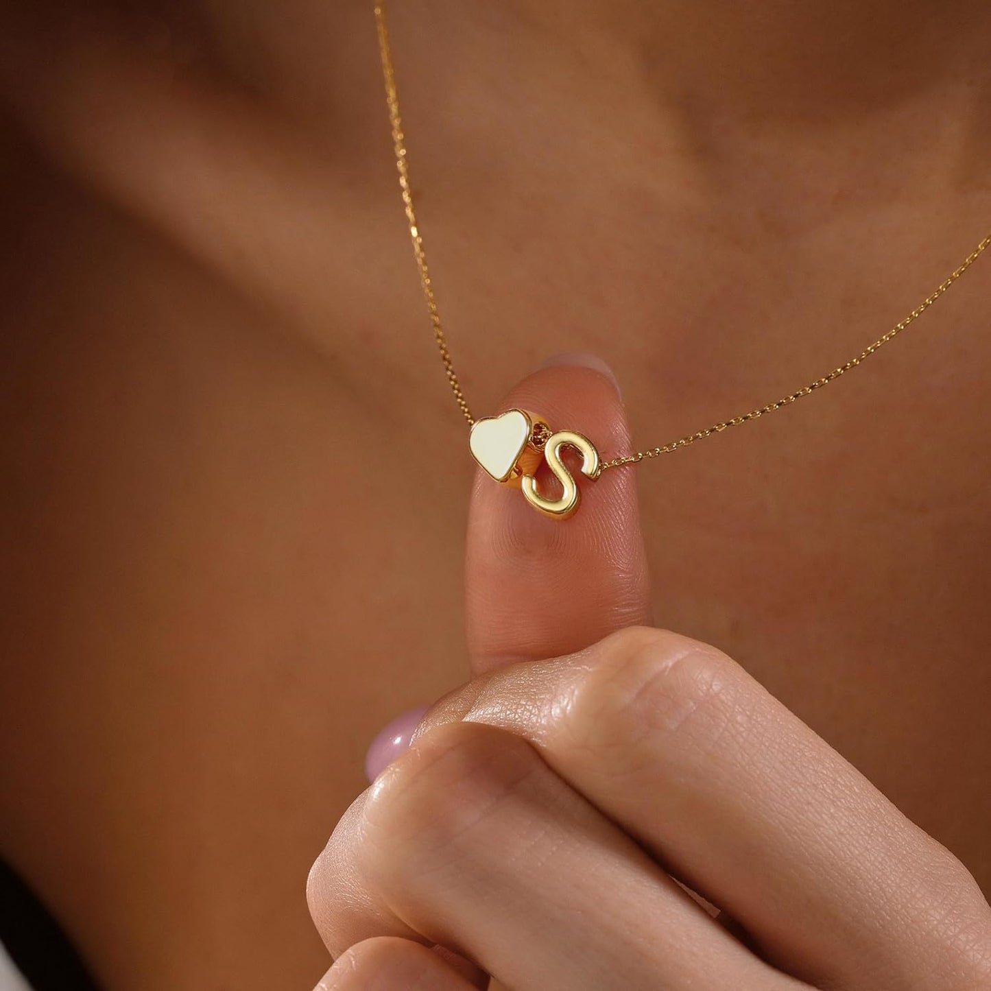 Mothers Day Gifts for Mom Women Teen Girls - 18K Gold Plated Heart Initial A-Z Necklace Dainty Heart Necklaces Tiny Initial Necklaces Birthday Gifts for Women Jewelry