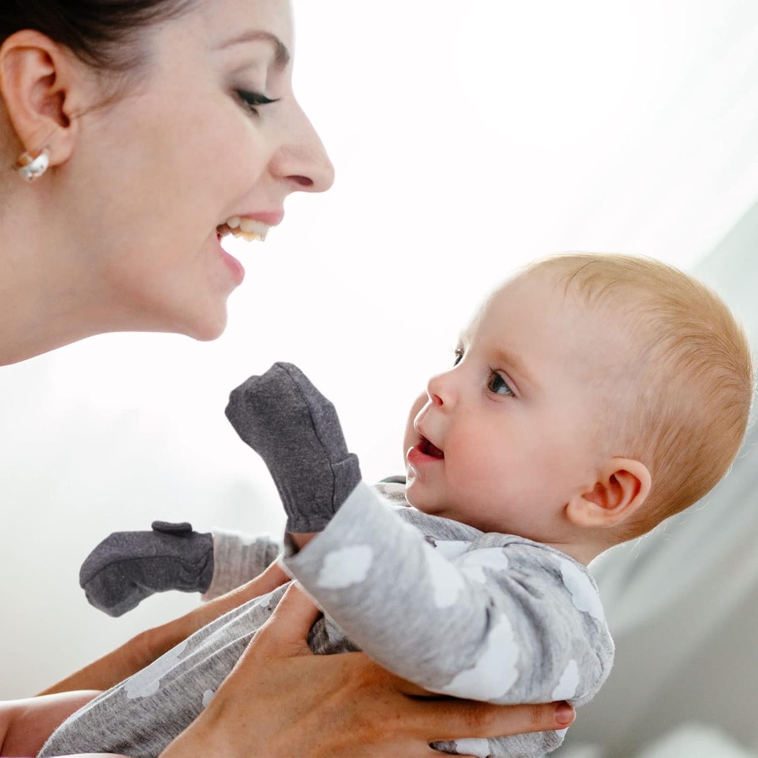 Adjustable Baby Mittens No Scratch Newborn Cotton Breathable Gloves Warm Baby Mitts for Boys